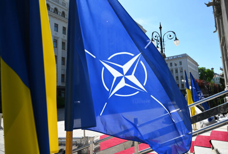 Росію визначать «довгостроковою загрозою» у підсумковому комюніке саміту НАТО