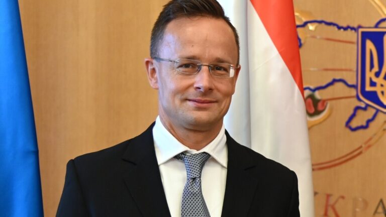 Сійярто похвалився переговорами про газ у Санкт-Петербурзі