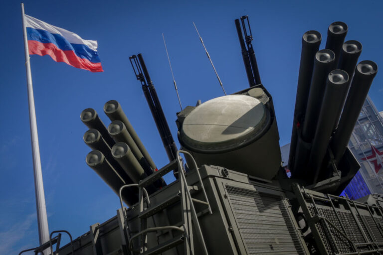 Іран запросив у Путіна нові системи ППО взамін знищених Ізраїлем