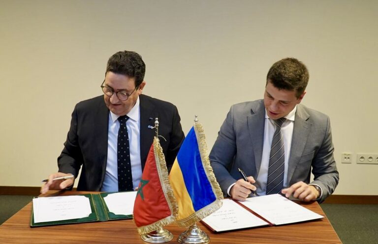 Україна та Марокко підписали угоду про міжнародні автомобільні перевезення