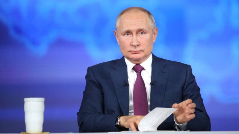 Путін відрізав Росію від Заходу, і навіть Трамп не допоможе — The New York Times