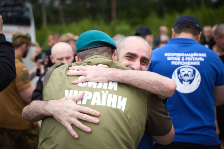 ПАРЄ закликала Росію продовжити обміни полоненими у форматі “всіх на всіх”