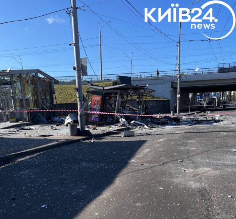 У Києві після ворожої атаки змінено роботу громадського транспорту