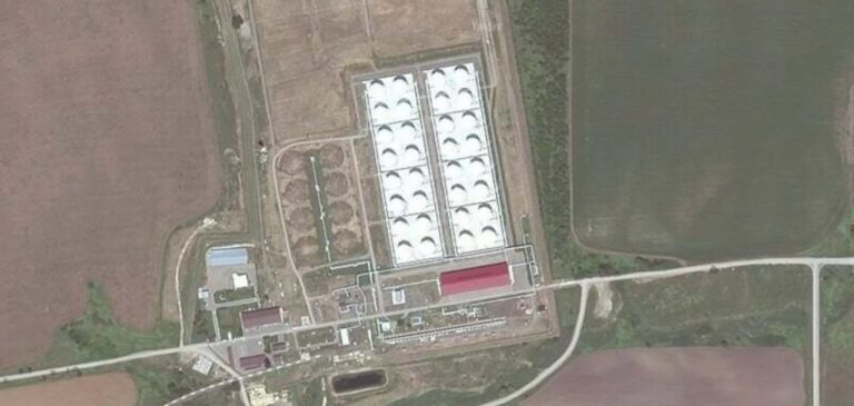У Ростовській області горів завод “Атлас”, комбінат атакували невідомі БпЛА