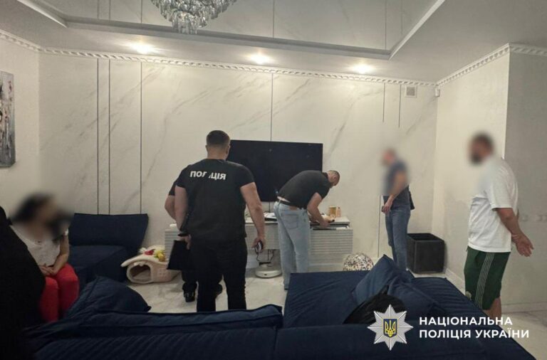 Поліція проводить обшуки у Києві Львові у справі Назарія Гусакова