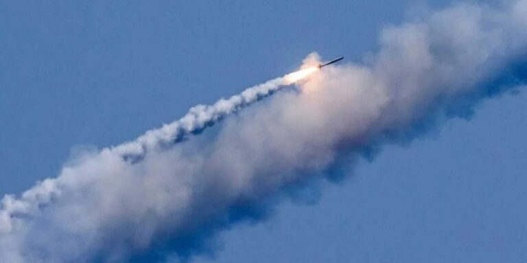 Ракетний удар РФ по місту Самар на Дніпропетровщині, внаслідок якого загинули четверо людей, ще 17 постраждали