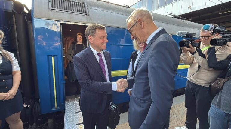 Новий очільник МЗС Німеччини вперше прибув до Києва