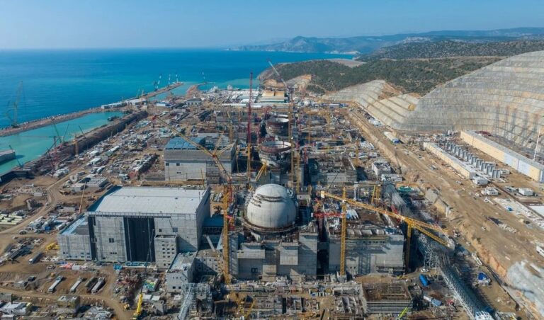 Росія прагне продати частку в першій турецькій АЕС “Аккую” за $25 млрд на тлі санкцій — Bloomberg