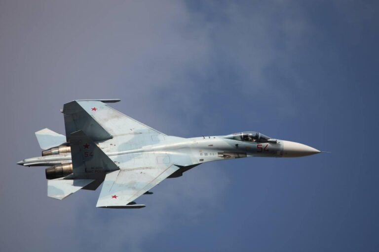В Росії розбився ще один винищувач Су-27. Пілоти вистрибнули