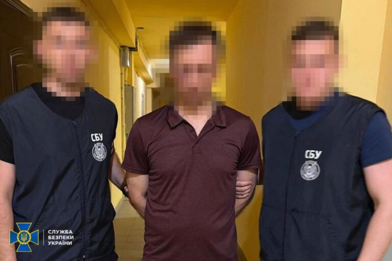 СБУ запобігла серії терактів у Харкові. Затримано агента ФСБ, який виготовив три вибухові пристрої для підриву держустанов