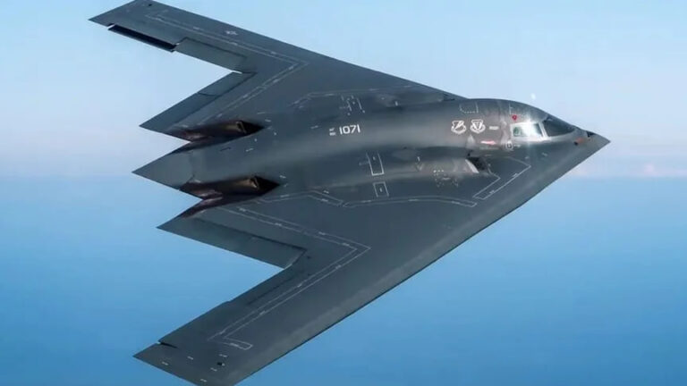 У США пропонують передати Ізраїлю бомбардувальники B-2 та протибункерні бомби — медіа