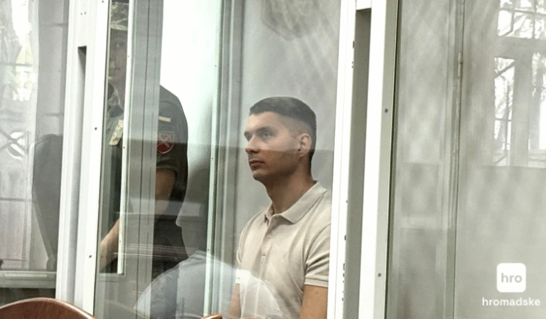 Підозрюваний у вбивстві підлітка на станції фунікулера зізнався, що кинув його через стегно