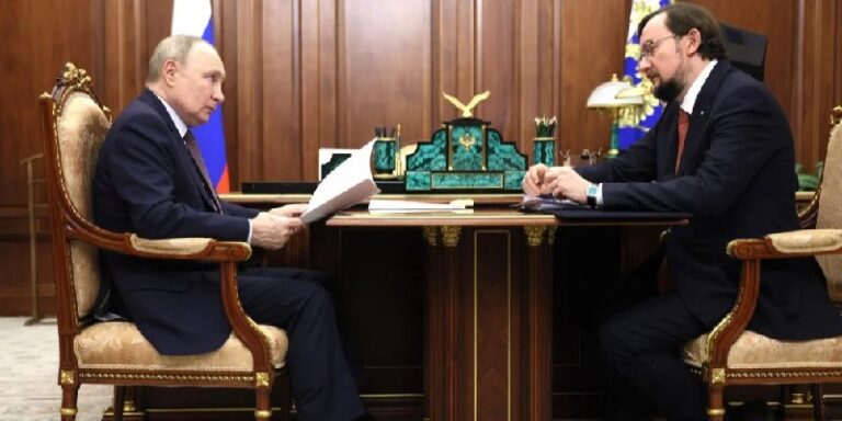 Друг доньки Путіна намагається стягнути 338 млн євро з російського «Райффайзенбанку»