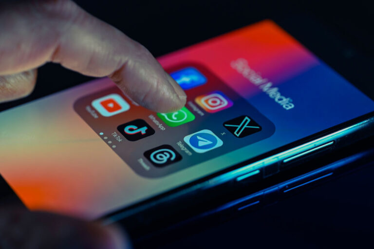 «Роскомнадзор» почав блокувати дзвінки в Telegram і WhatsApp