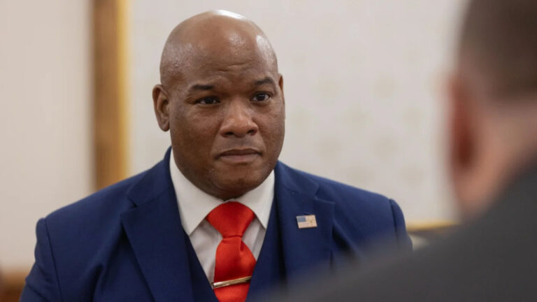 Духовний радник Трампа написав слова підтримки українцям й додав, що «допомога вже в дорозі»