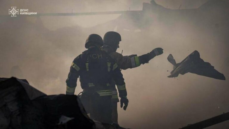 Київська область після атаки: чоловік з осколками в тілі веде боротьбу за своє життя