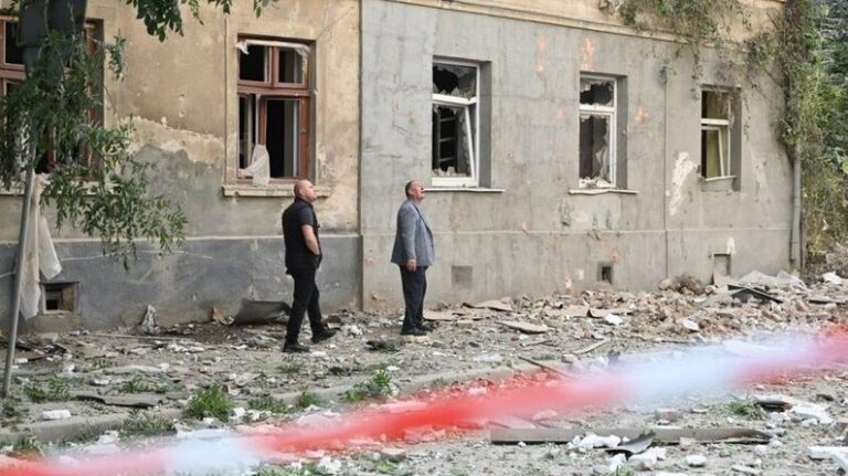 Львів після розголосу розірве договір на ремонт двох будинків, пошкоджених атакою РФ