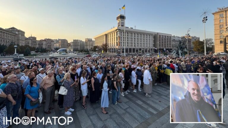 На Майдані зібралися небайдужі, помічено Порошенка: прощаються з Парубієм