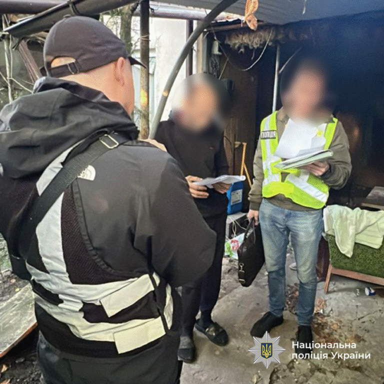 Київська поліція ліквідувала великий наркоторгівельний бізнес: амфетамін у закладках та пакетах.