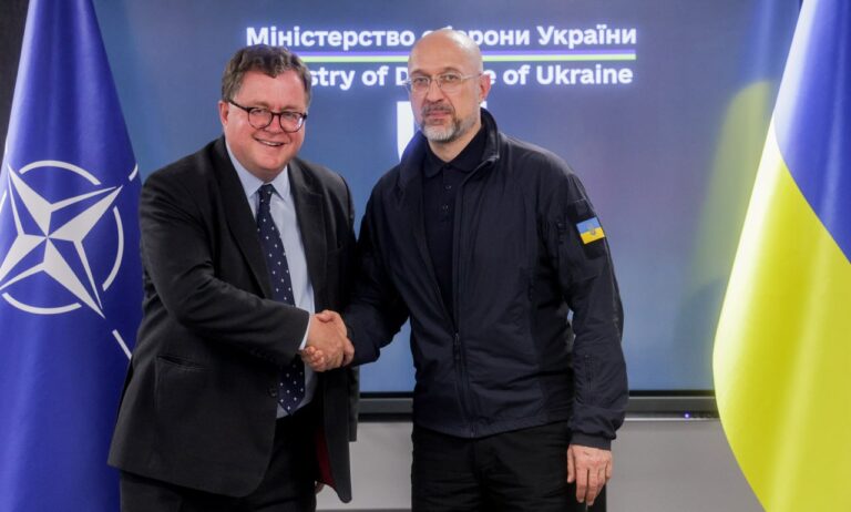 Шмигаль і представник НАТО обговорили шляхи забезпечення Сил оборони