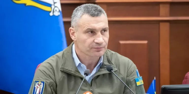 Фінансовий удар по Києву: Кличко просить Президента відхилити закон