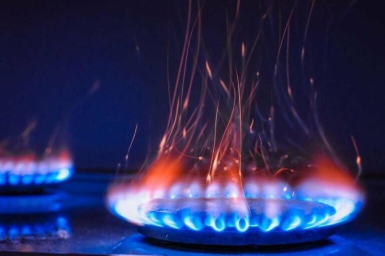 Масштабні відключення газу на Київщині: хто залишився без постачання