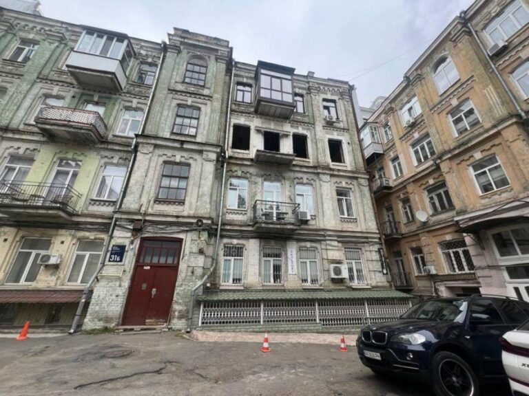 Науковий флігель у серці Києва під загрозою: хто захистить від протиправних копанок?