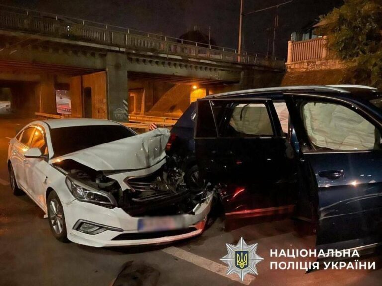 Нічний інцидент у Києві: водій у стані сп’яніння зіткнувся з Hyundai, є постраждалий – подробиці події