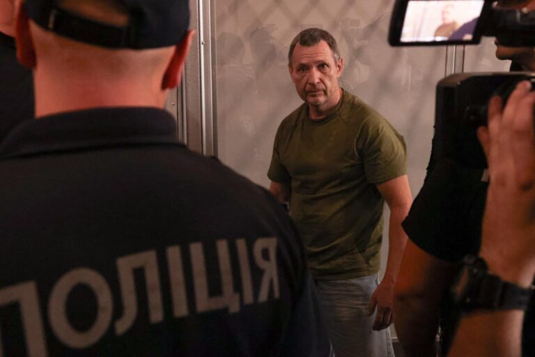 Зброю, з якої вбили Парубія, все ще шукають — прокуратура