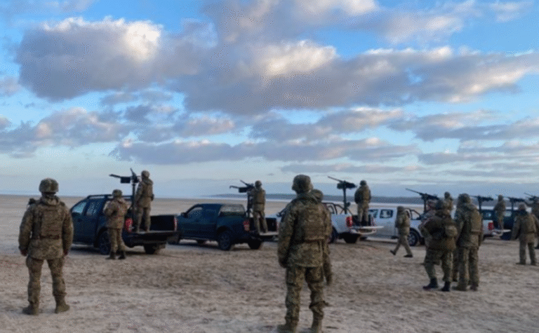Сирени сигналізують про загрозу: Київ та область у кільці російських дронів — подробиці ситуації.