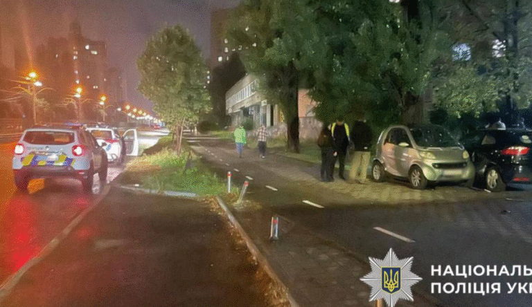 Дві автокатастрофи в Києві: пошкоджені машини та травмовані з переломами – подробиці події.