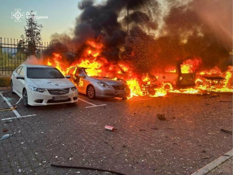 Нічна атака на Київщину: вогняні наслідки та руйнування