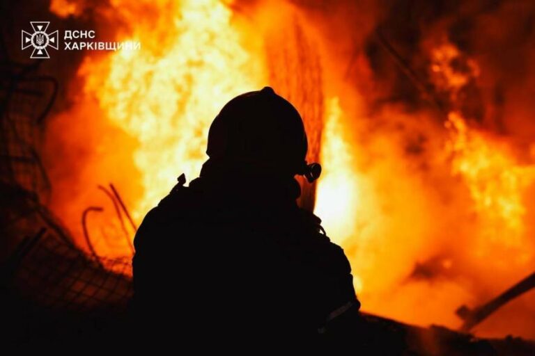 Київська область під загрозою: ворожі дрони та палючі автомобілі після нічних атак