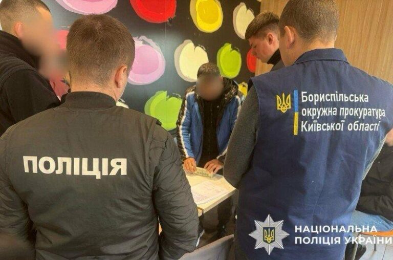 Спіймано «посередника», що продавав обіцянки в військкоматі Київщини