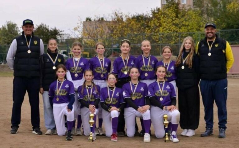 Київські атлетки вибороли першість у змаганнях з софтболу в Україні