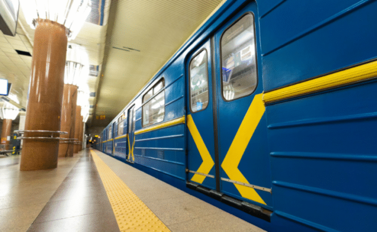 Нові реалії київського метрополітену після вибухів: актуальна інформація та подробиці