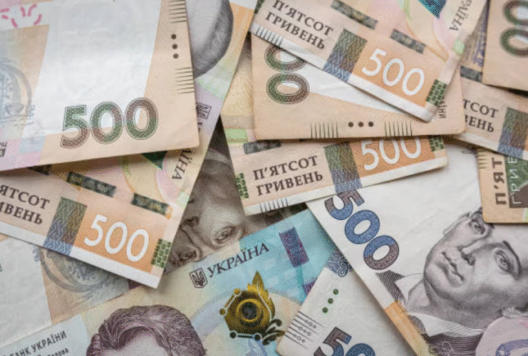 Мости фінансують, а кияни без укриттів: Тимур Ткаченко засуджує мера за недбалість – подробиці
