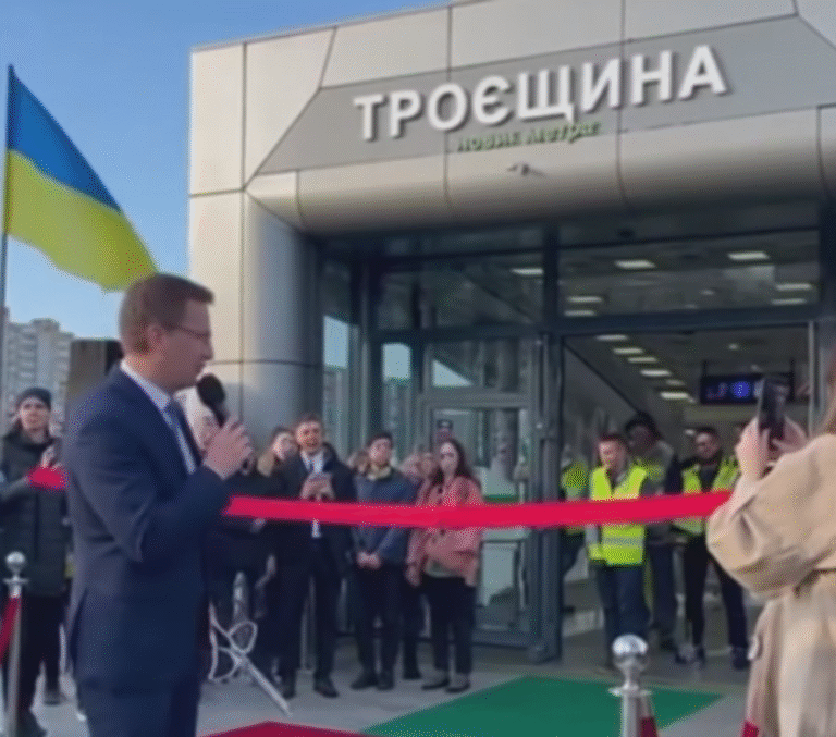 Новий етап для київських метропасажирів: запрацювала нова підземна станція – ДИВІТЬСЯ ВІДЕО!