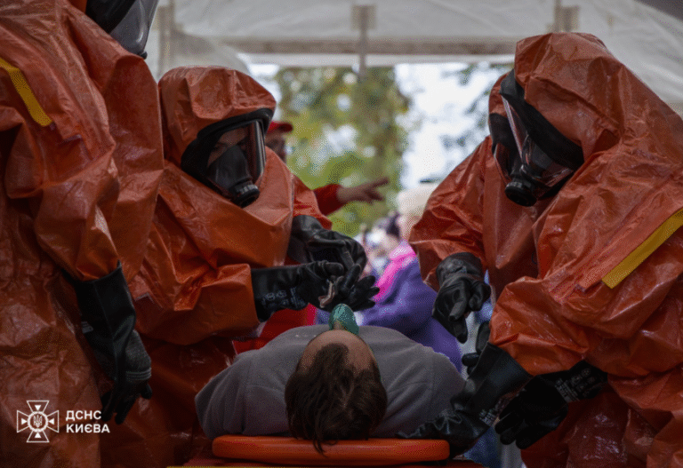 Оборона від радіаційних загроз: у Києві відбулася велика тренувальна акція – ФОТО