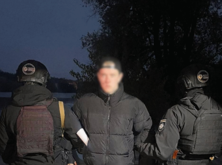 Затримання палія у Київській області: розваги з вогнем закінчилися арештом – ФОТО