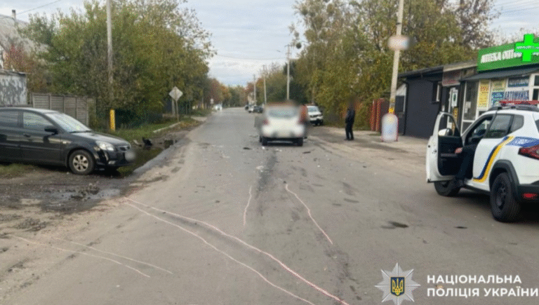 Автомобільна аварія на Київщині: страшне зіткнення за участю поліції та розбитих машин – ФОТО