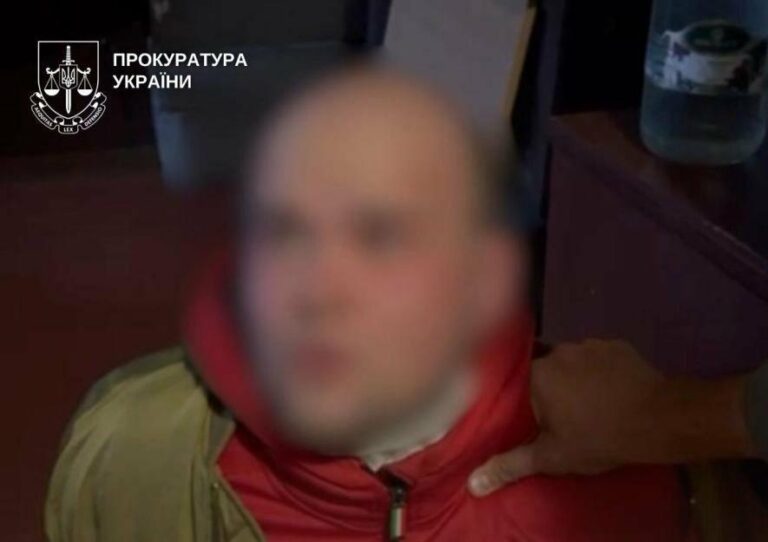 Атака на вулицях Києва: чоловік жорстоко розправлявся з жінками