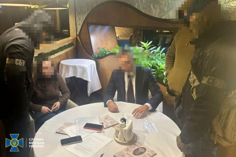 СБУ і поліція зупинили «торговця мандатами» в Києві