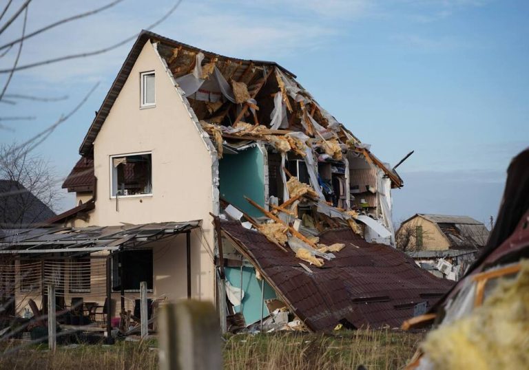 «Пекельна ніч у Київських Погребах»: руйнування будинків і вісім поранених, включаючи дитину