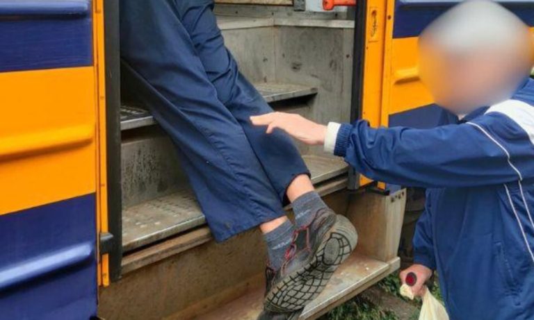 У Києві машиністові пред’являть звинувачення за пасажира, який застряг у дверях і проїхав цілу зупинку