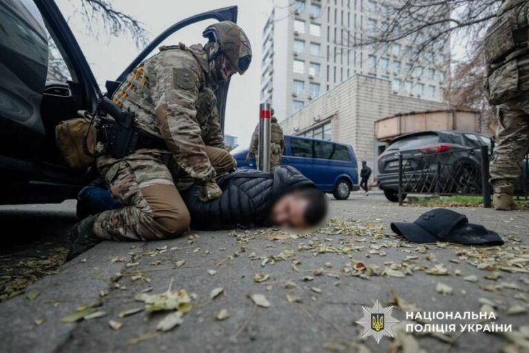 У Києві виявили шахрайську схему, що стосується владних посад