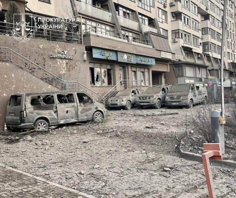 Загадкова небезпека в повітрі: Київ наповнений потужним ароматом диму