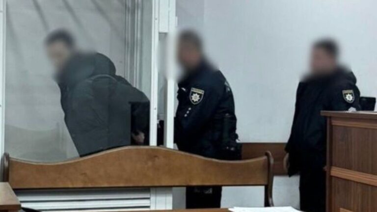У Києві суд узяв під варту 22-річного чоловіка у справі про зґвалтування дитини