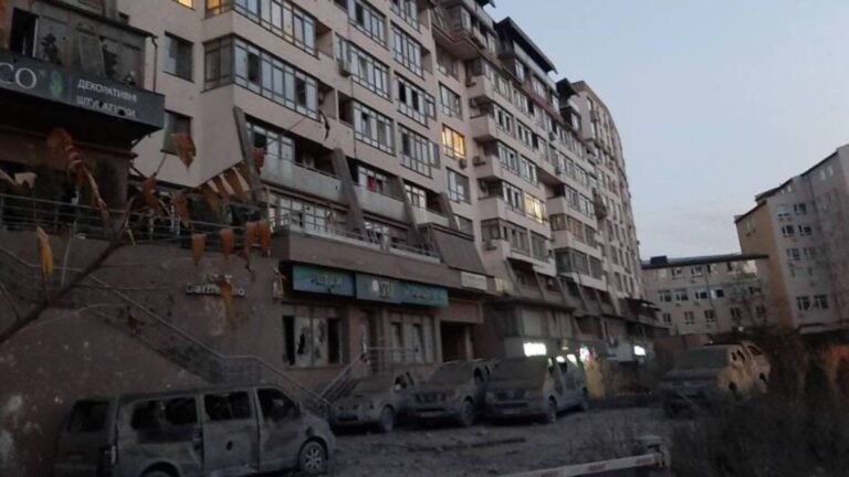 Київ: адреси центрів допомоги у 5 районах після атаки
