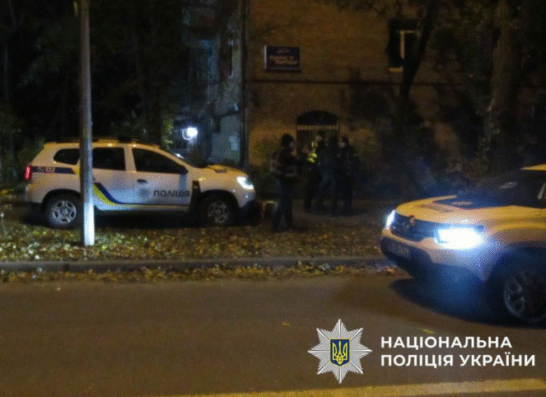 В Києві спіймали вуличних хуліганів: жорстокість, погрози та крадіжка в одному пакеті